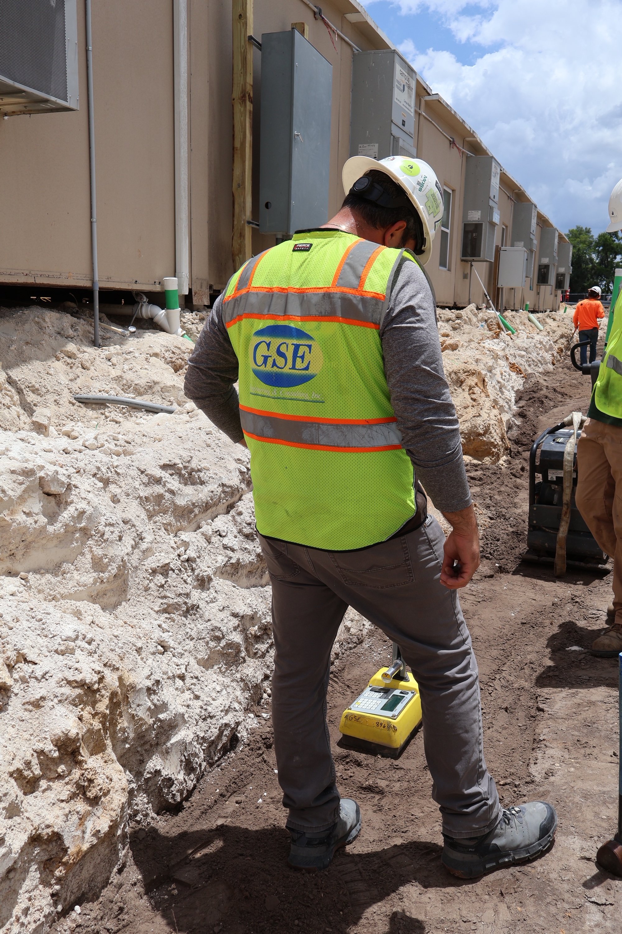 Field Technician completing a compaction tet
