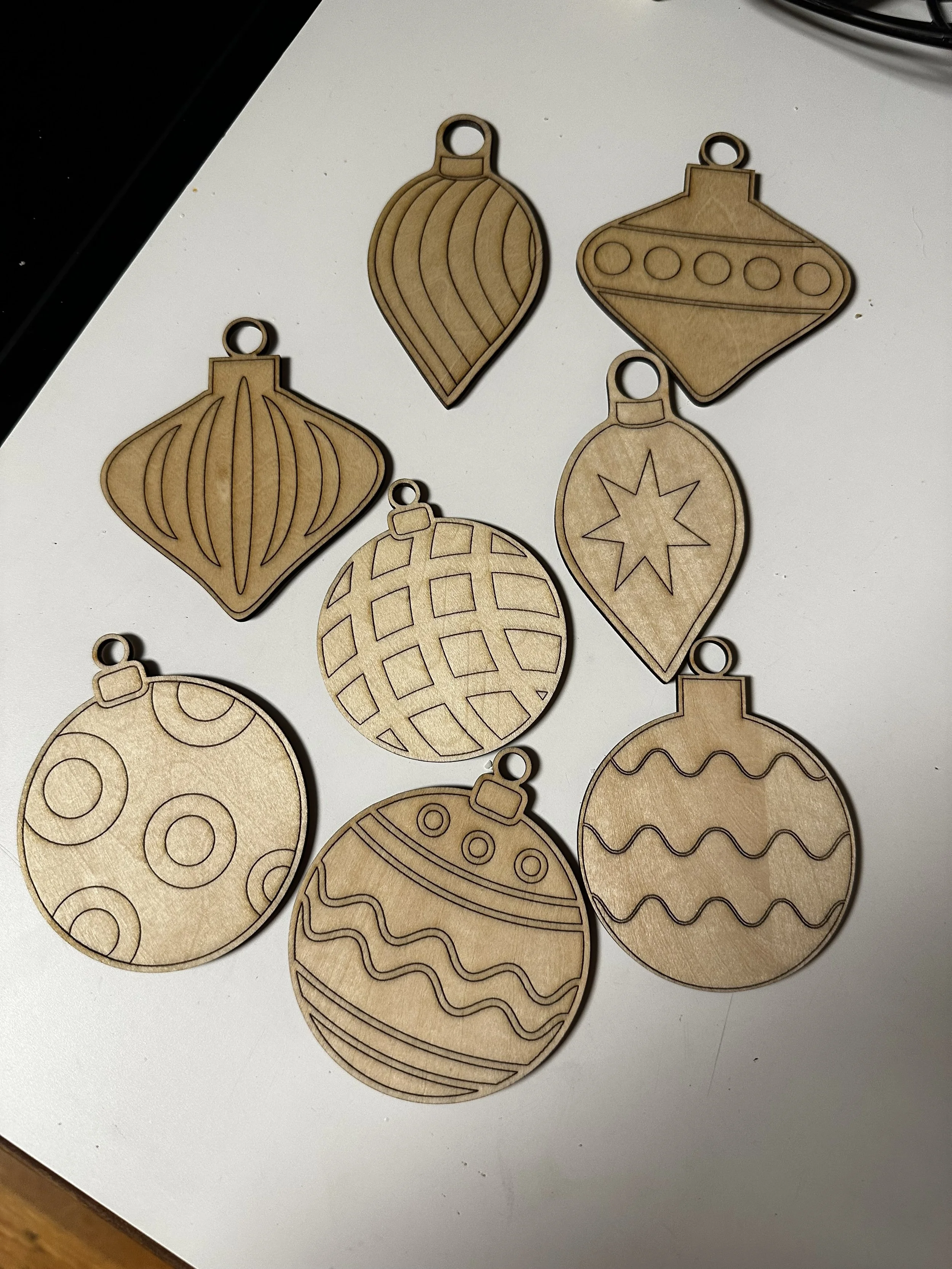 Ornaments & Christmas Decor