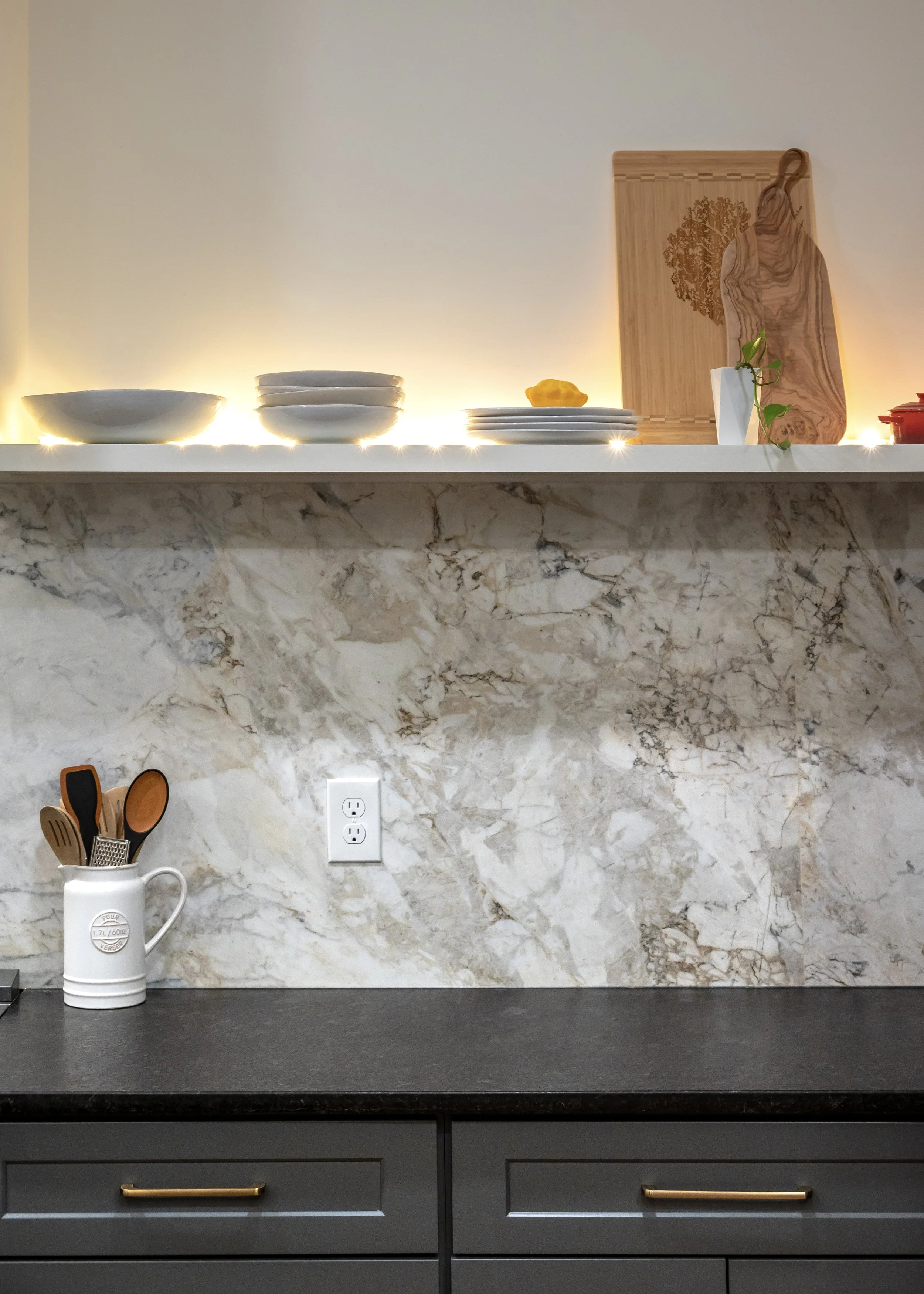 Marble backsplash detail in Covington Kentucky kitchen remodel by Shade Tree Homes