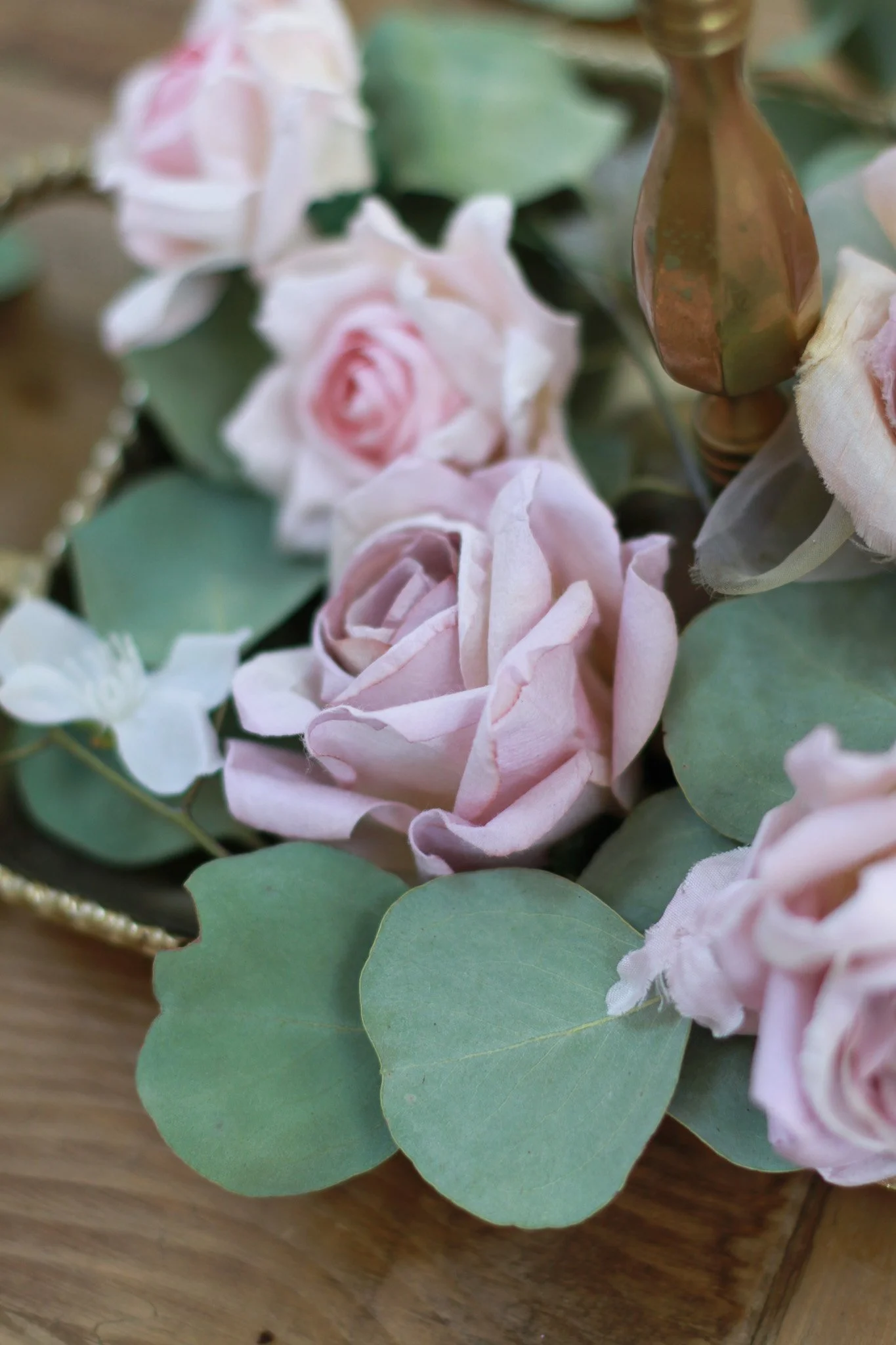 Parchment Paper Roses / Mauve