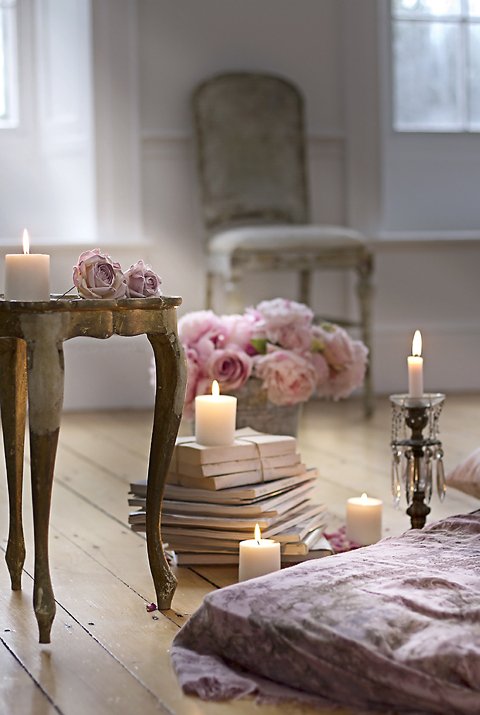 Candle_light_room_small.jpg