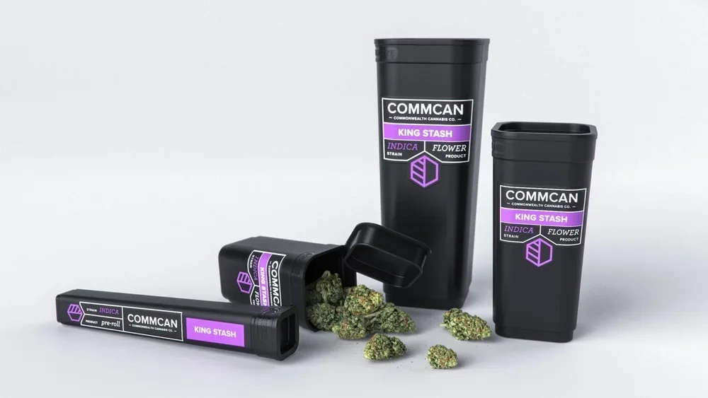 2560x1440_Commcan_Packaging_FamilyWithWeed-1440x810.webp