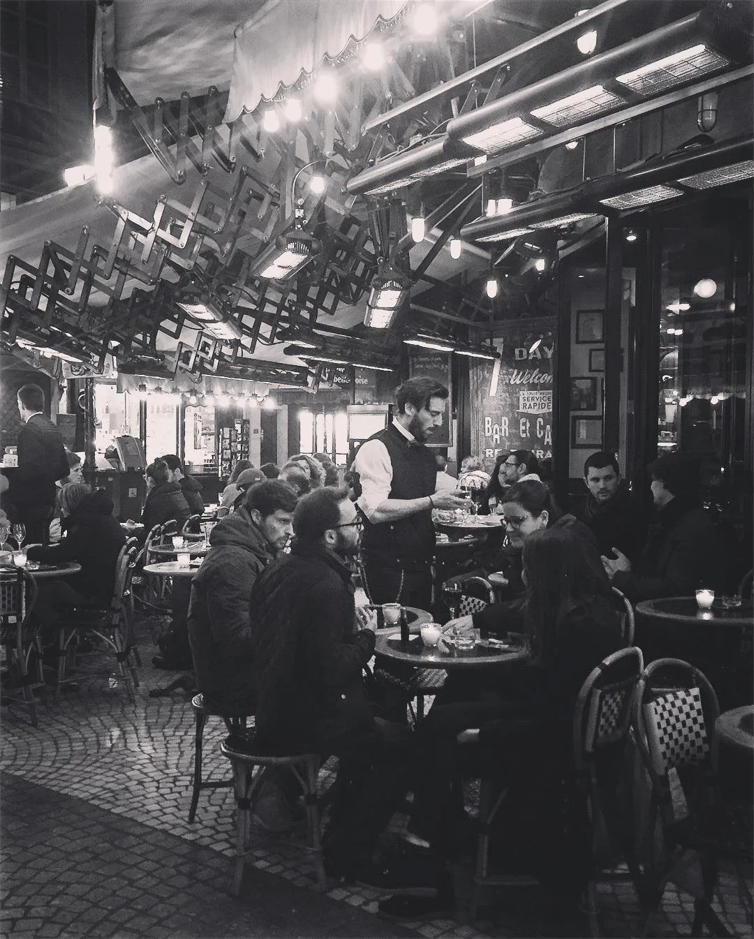 rue-Montorgueil-paris-cafe.jpeg