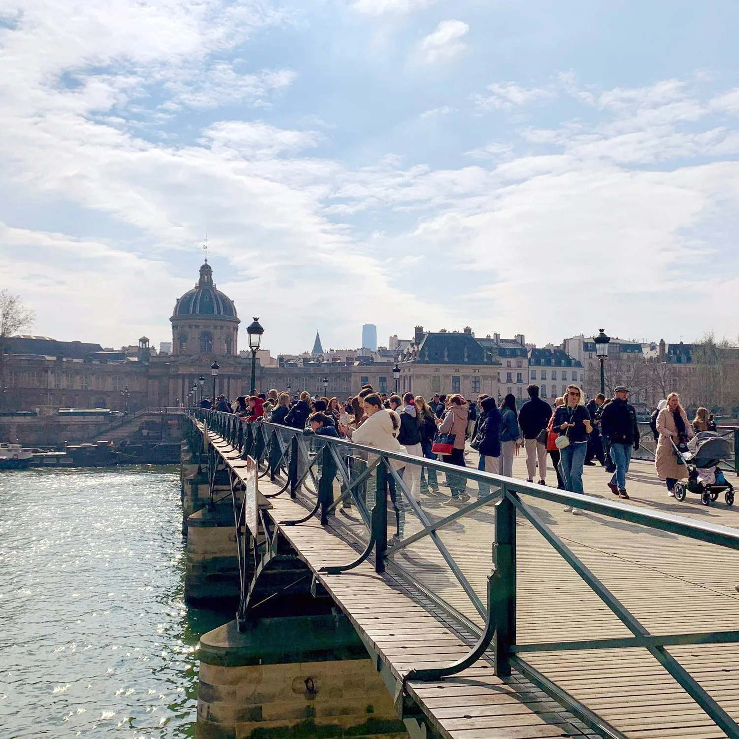 paris-pont-des-arts.jpeg