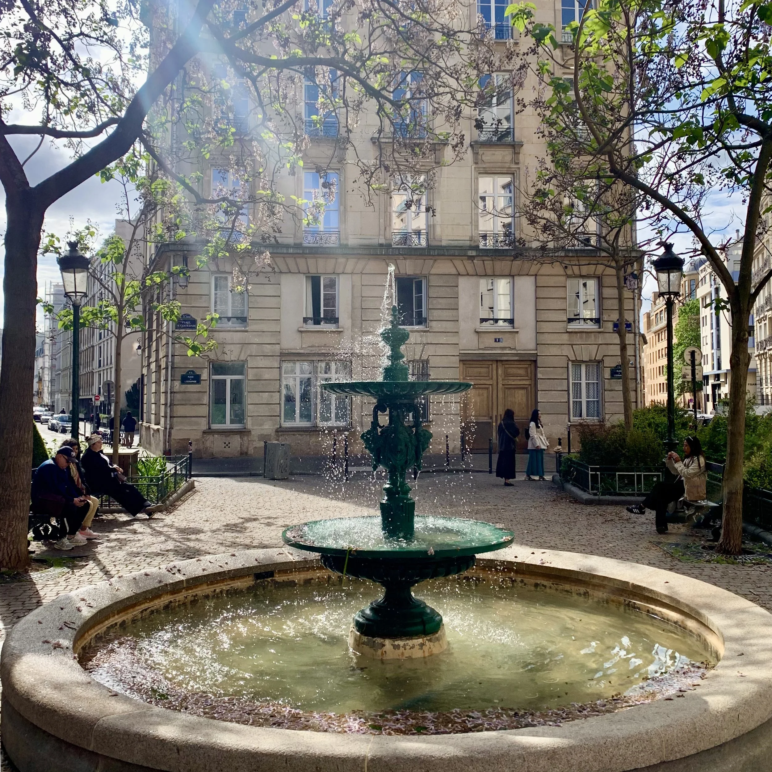 emily-in-paris-fountain-apartment-sq.jpg