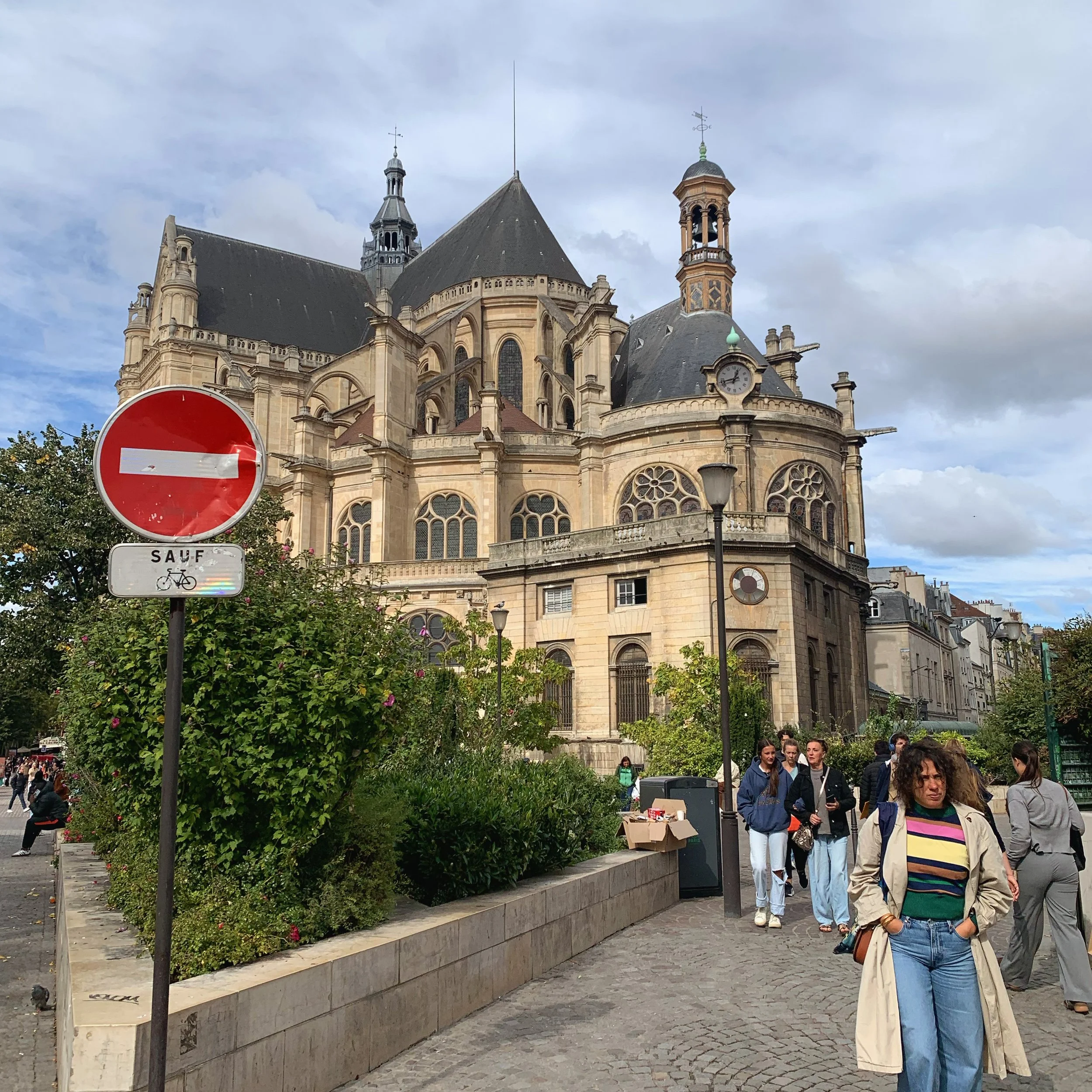 paris-saint-eustache-chruch-les-halles-sq.jpg