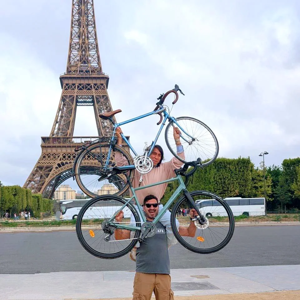 paris-eiffel-tower-tour-de-france-sq.jpeg