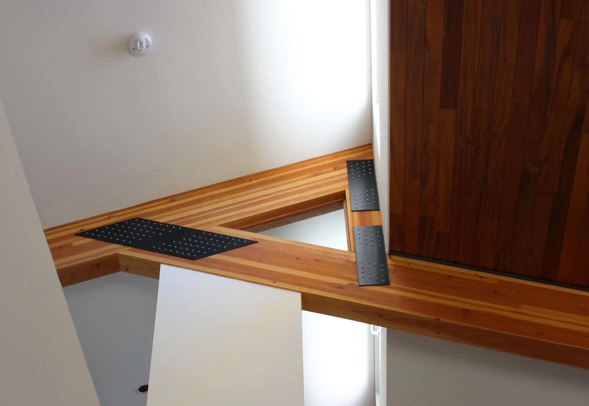 Glulam Beam Rivet Plates Clerestory South Facing Light