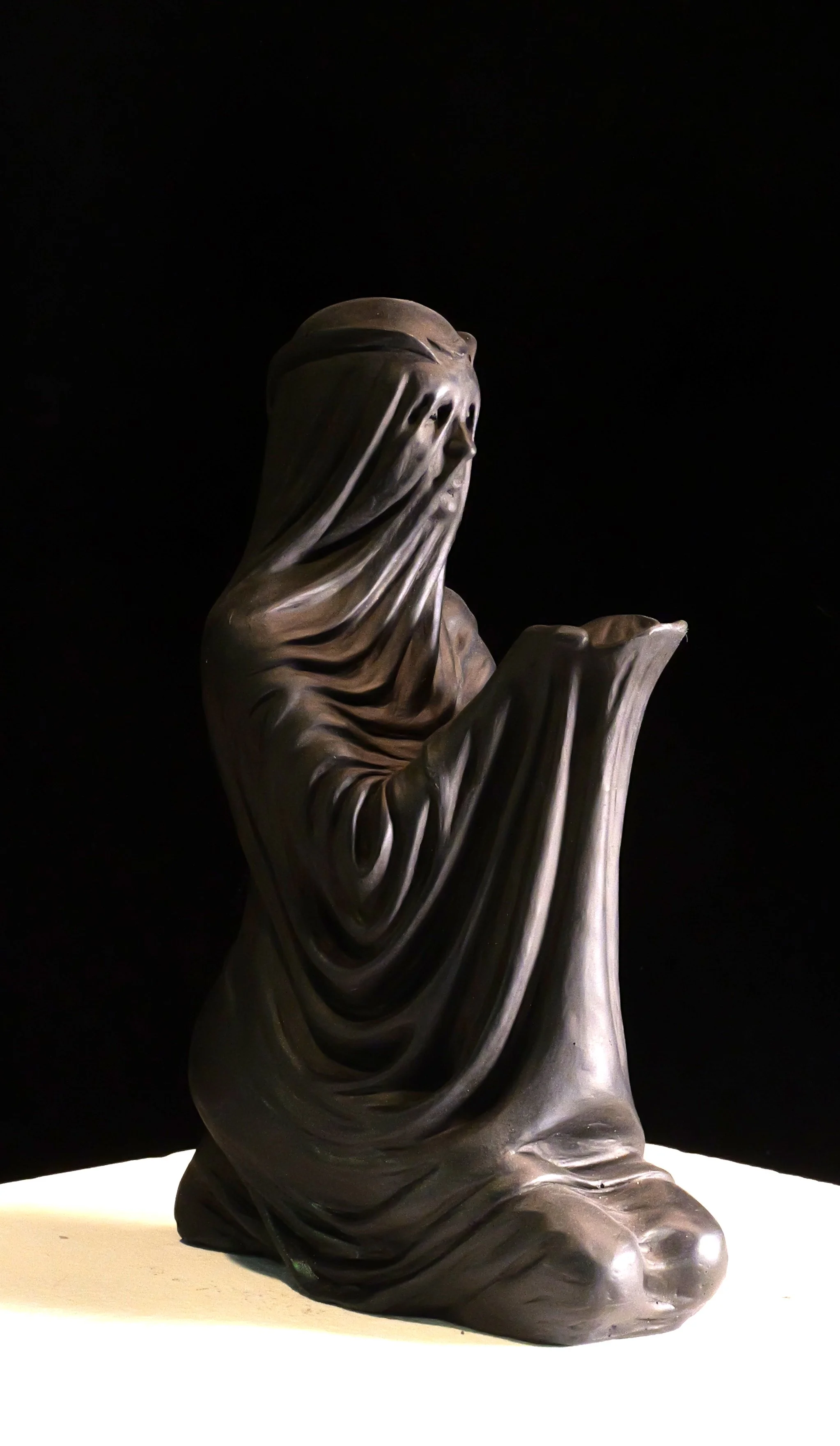 Sculpture_thedevoted.jpg