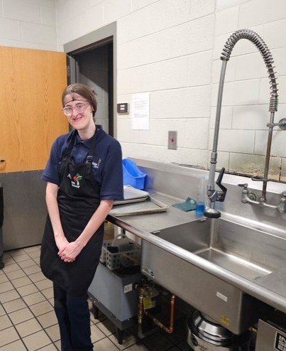 🎉 Way to go, Madison! 🎉
Madison recently got a job in her local school cafeteria, helping serve students in her community! 🥪🍎
We are so proud of you—keep up the great work! 👏✨
