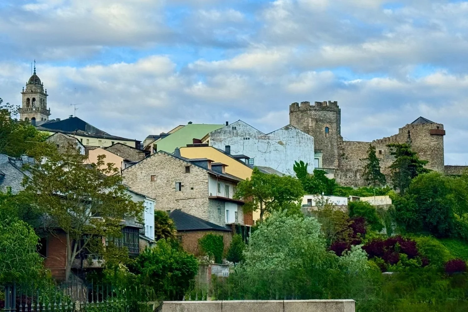 Camino Frances Ponferada(1500 x 1000 px) (1500 x 1000 px).jpg