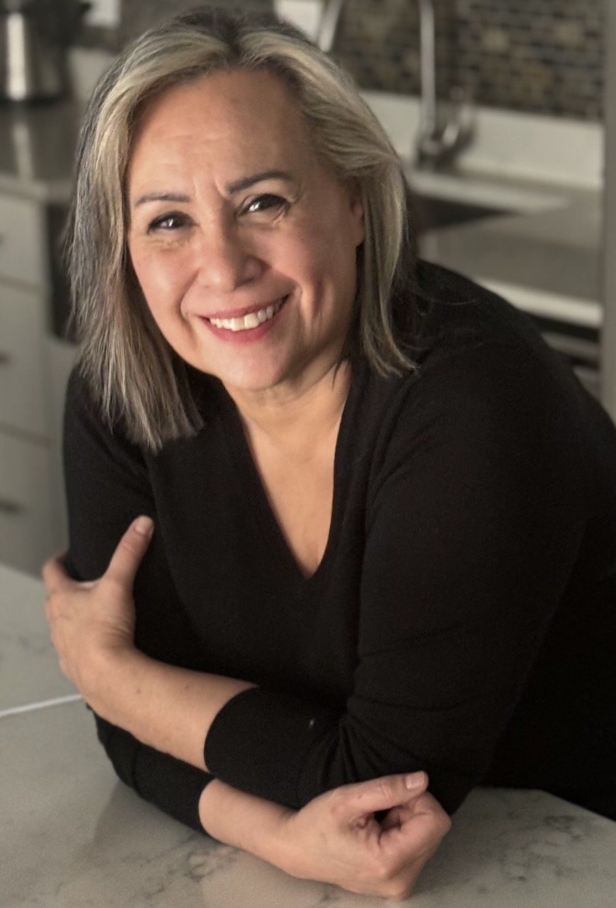Headshot of Eva Paredes, Founder of That Eva!