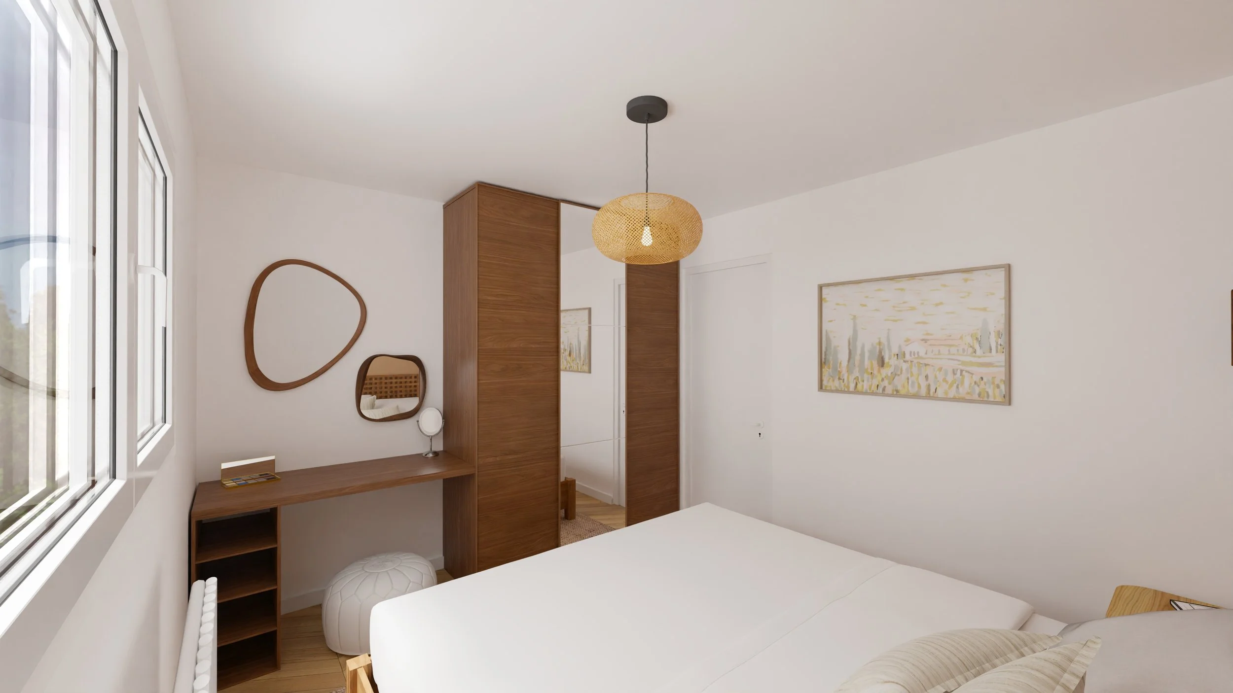 Rénovation haut de gamme d'un appartement avec chambre moderne avec un lit blanc, une grande fenêtre, un miroir rond, un lampadaire en osier suspendu, et un tableau abstrait sur le mur blanc. Agencement sur mesures.