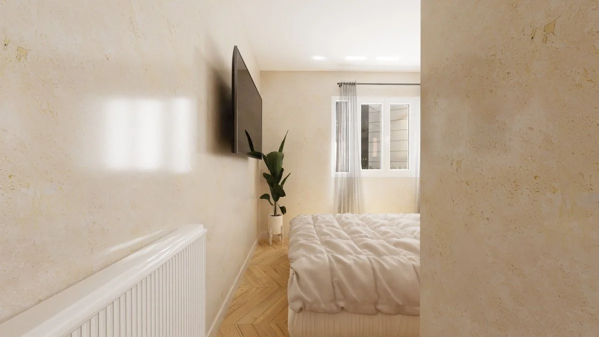 Rénovation haut de gamme d'un appartement dans Paris 12 avec chambre avec un lit à décisions blanches, une plante en pot à côté d'un mur beige, une télévision au mur, une fenêtre avec des rideaux blancs et un plafond blanc. Agencement sur mesure
