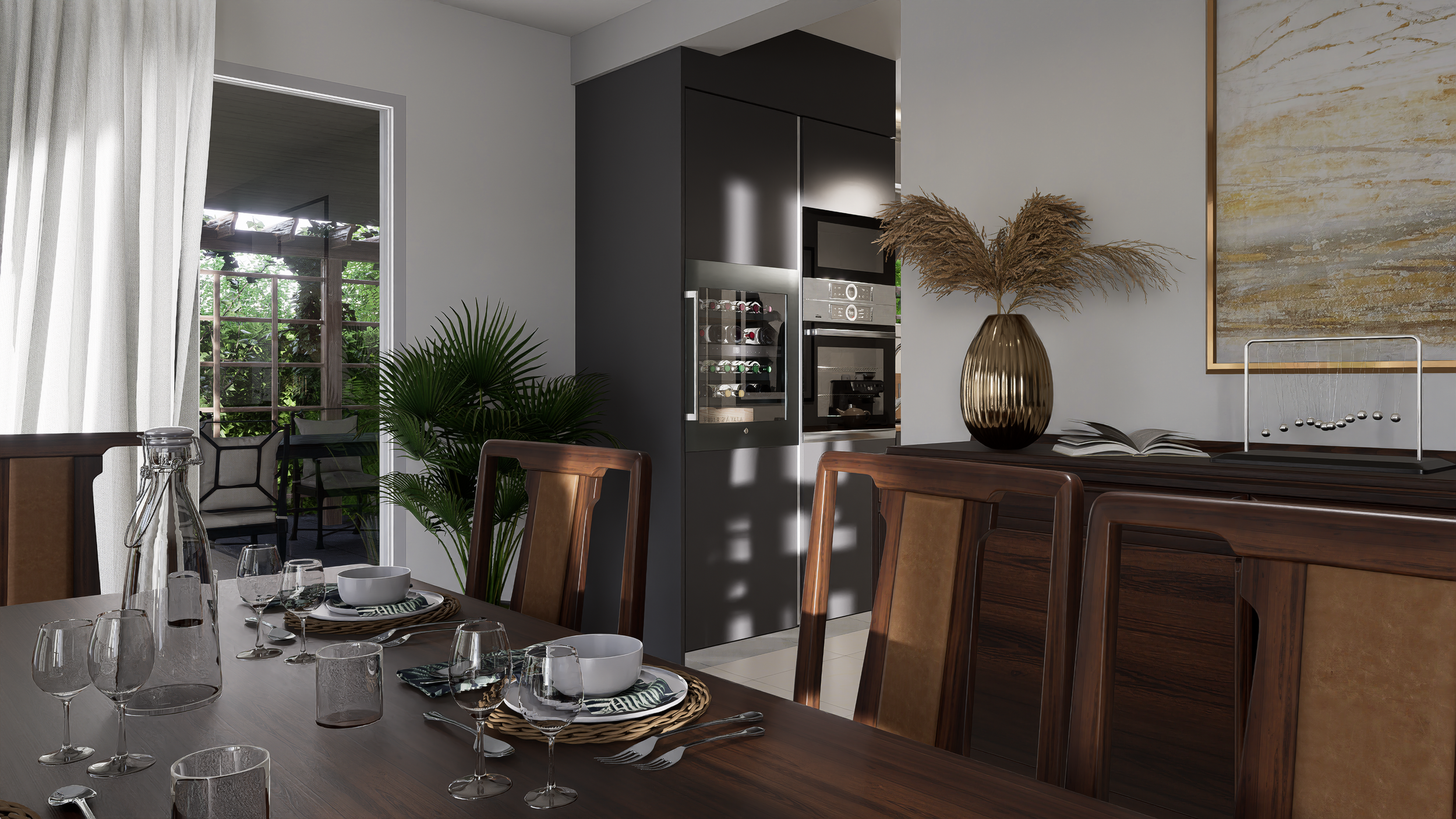 Rénovation haut de gamme de salle à manger avec table en bois, vaisselle, et verre, cuisine moderne avec un rangement noir, vase avec des plantes séchées, tableau décoratif. Fenêtre avec rideaux blancs et vue sur un patio avec des plantes.