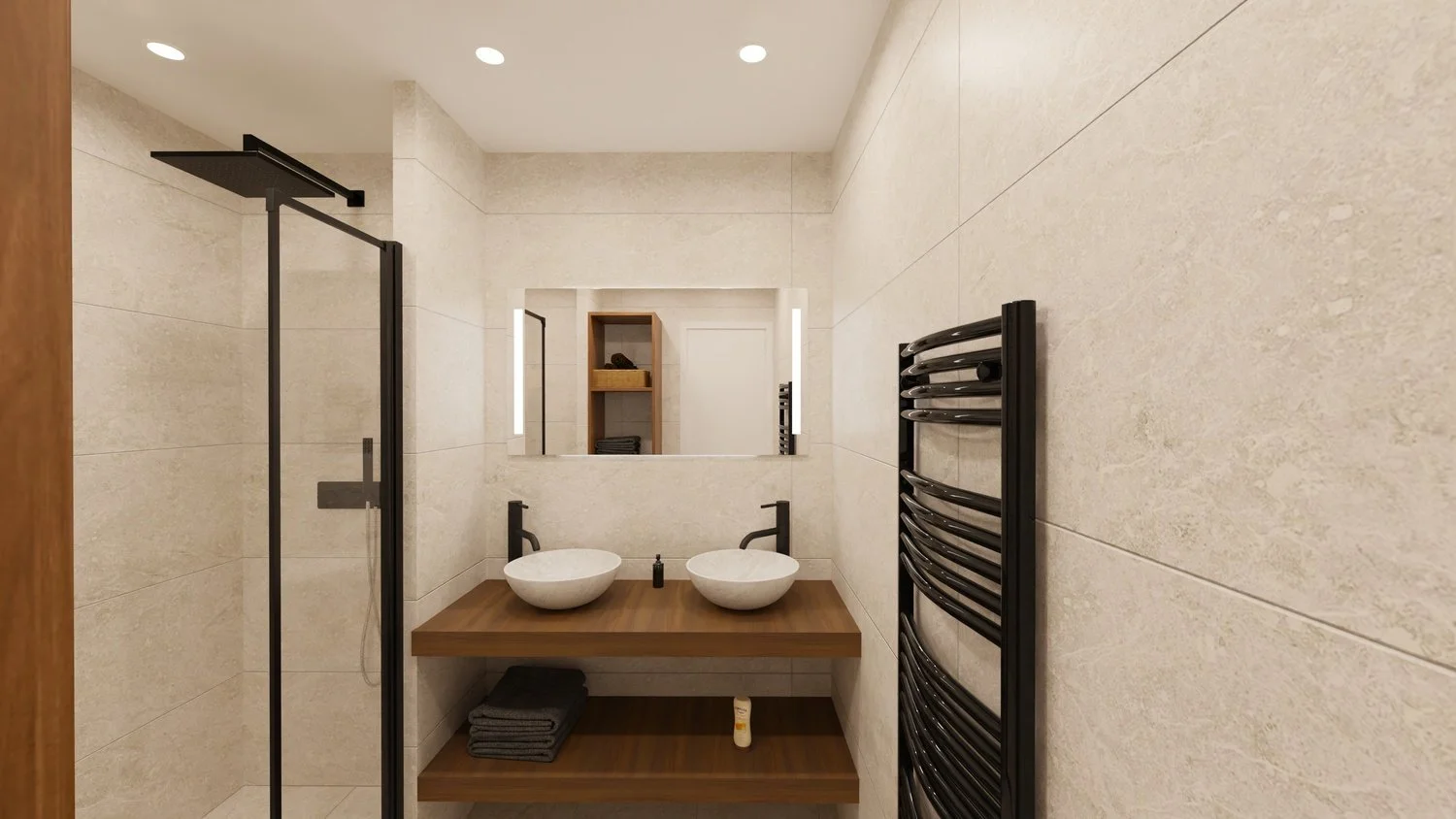 Rénovation haut de gamme d'un appartement avec salle de bain moderne avec deux évier en pierre sur un meuble en bois, grand miroir, sèche-serviettes noir et douche à l'italienne. Agencement sur mesures