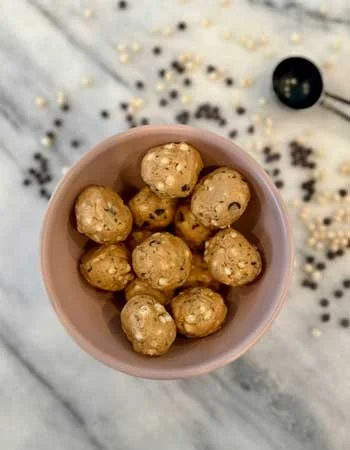 Crunchy Peanut Butter Protein Balls