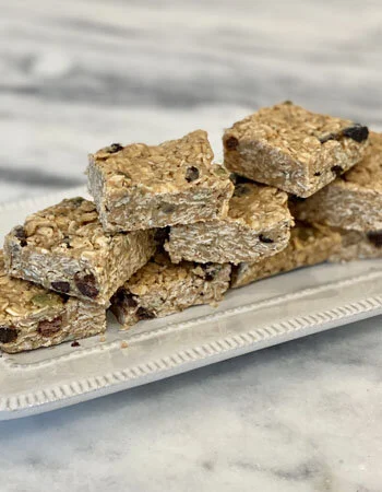 Tahini Cashew Granola Bars