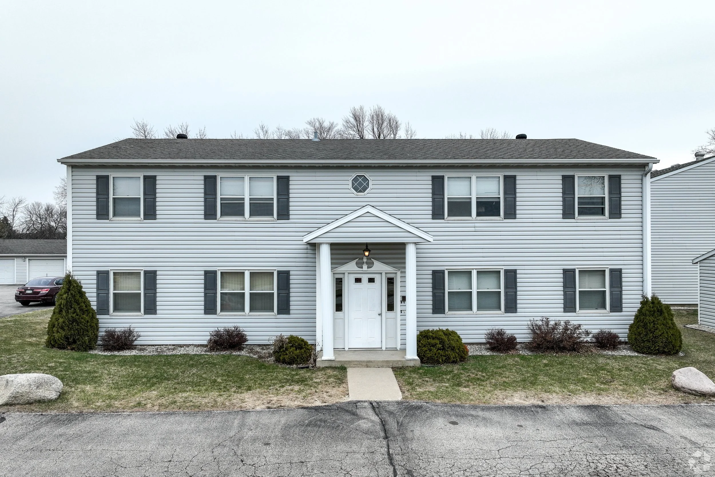 BuildingPhoto (4).jpg