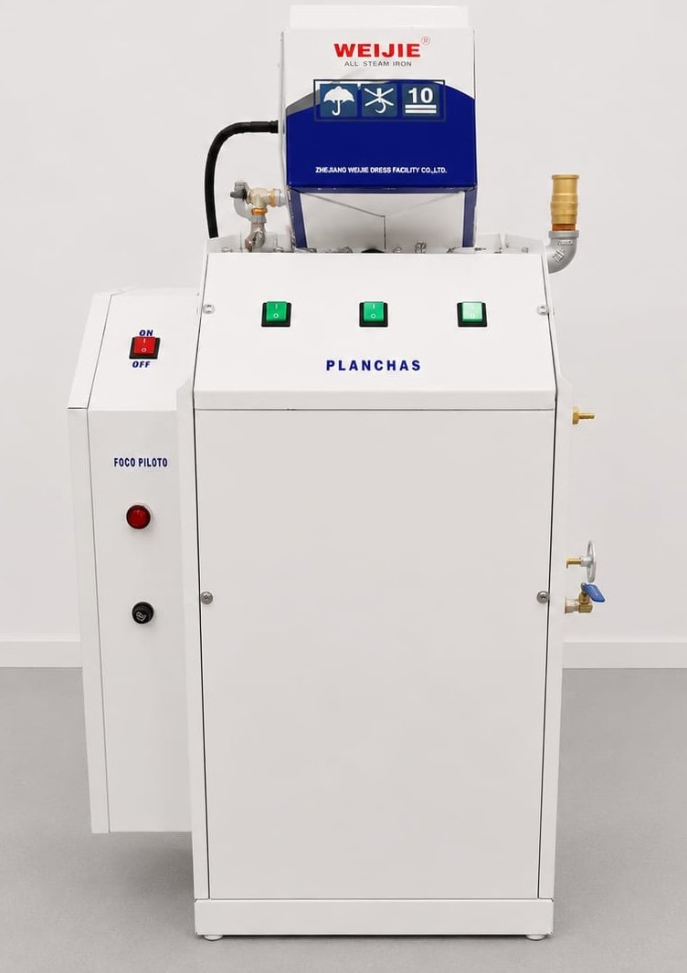 Plancha de vapor industrial, equipo para planchar industrial, plancha industrial, plancha para ropa industrial.