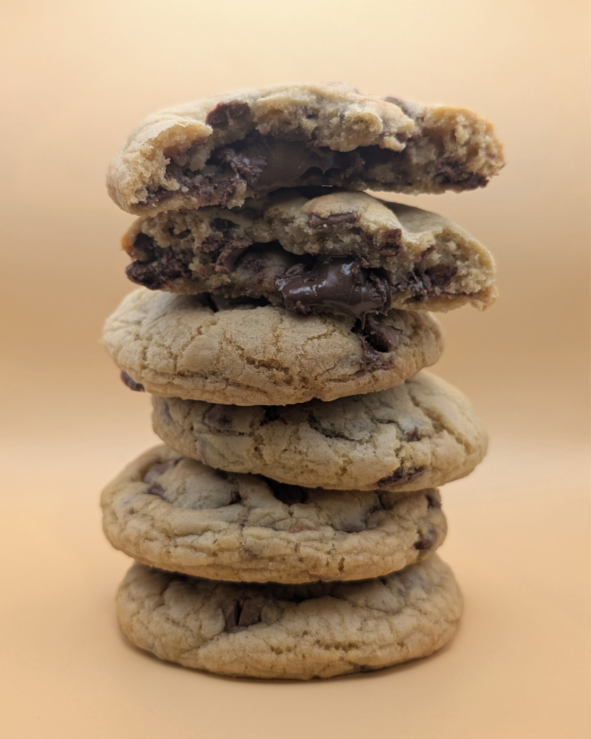 Nutella Stuffed Milk Chocolate Cookie
