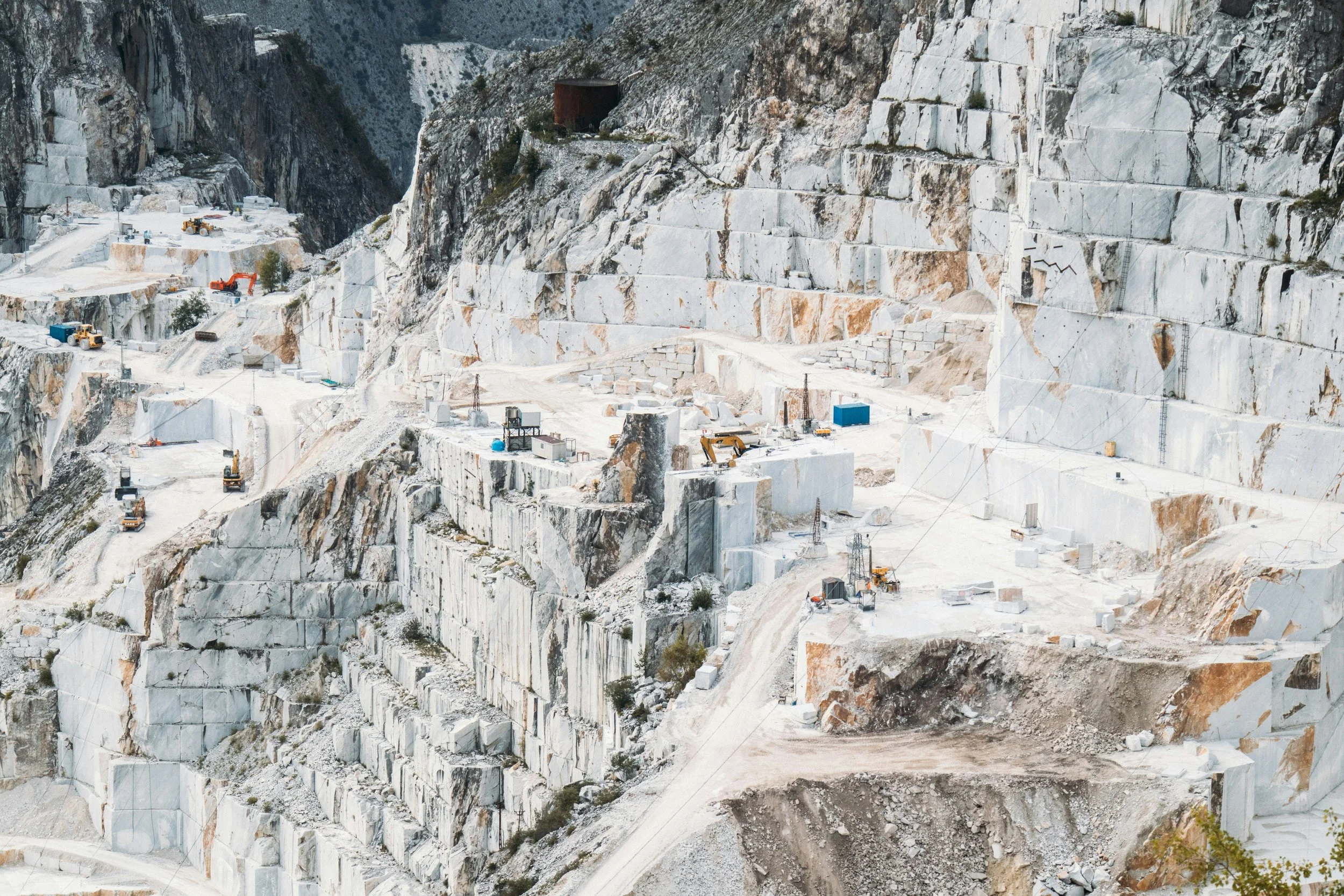 rafael-peier-FUOdknzrZEs-unsplash.jpg