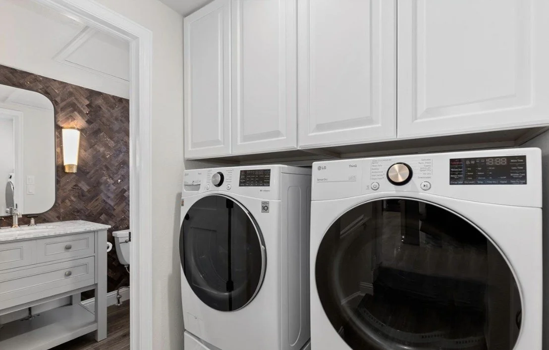Laundry & Powder.jpg