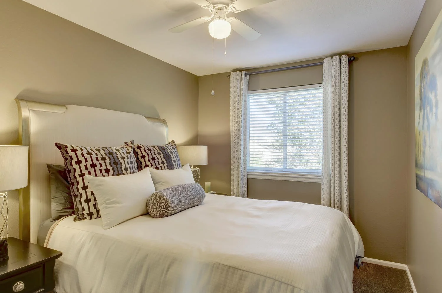 9_Bedroom 3.jpg