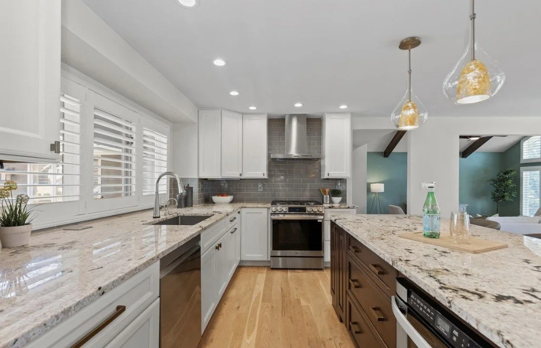 Kitchen 2.jpg