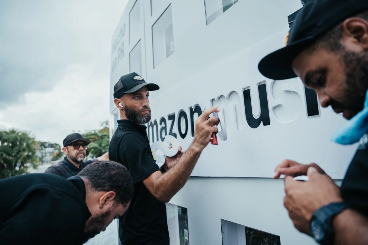 AMZN_ECHO_EN_PR_8 Large.jpeg