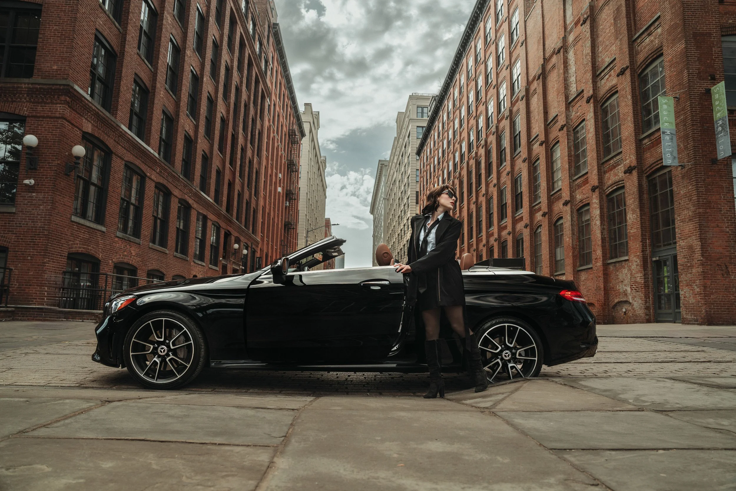 Mercedes- Benz Content