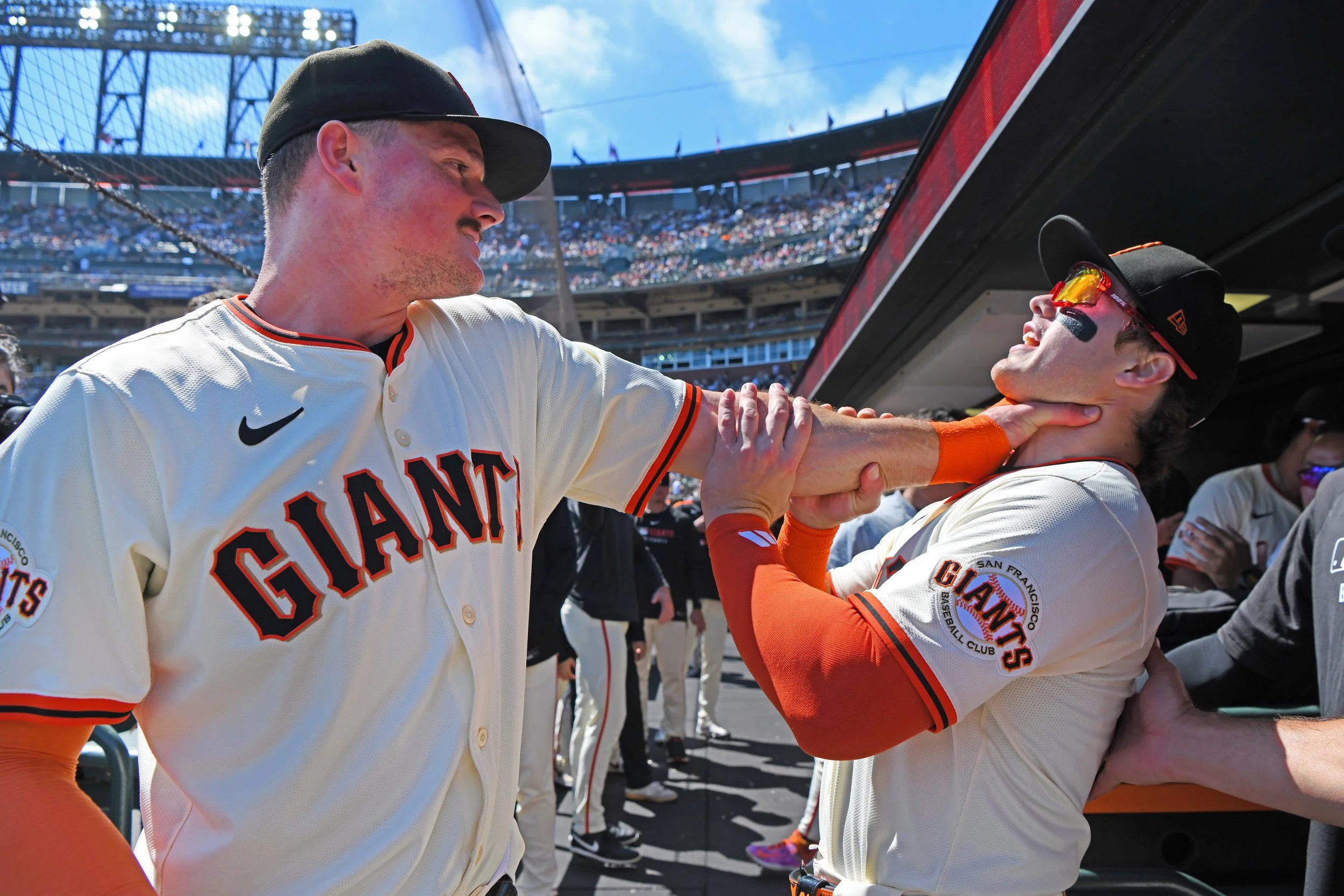BNG-L-GIANTS-0915-01.jpg