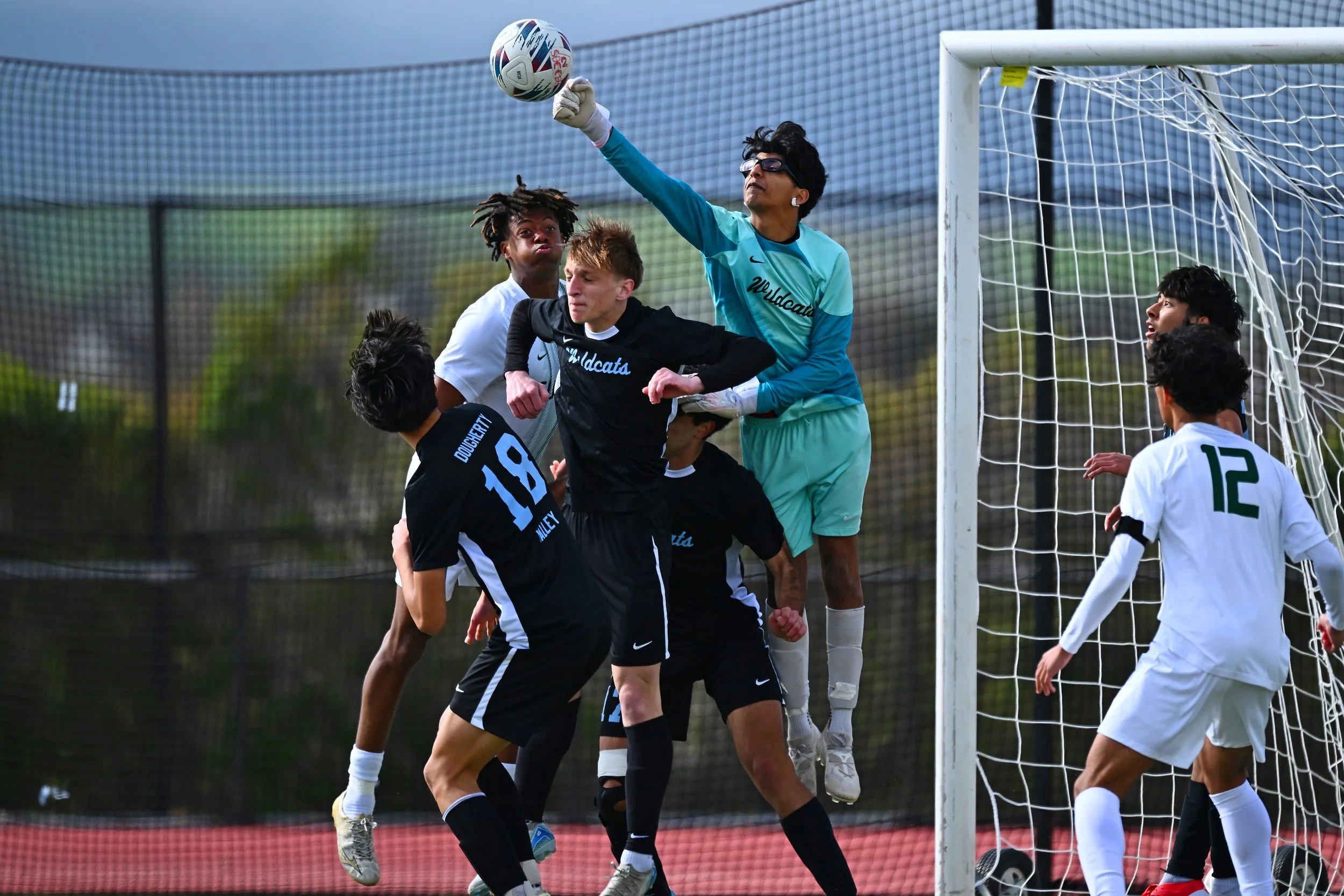 BNG-L-NCSSOCCER-0301-04.jpg