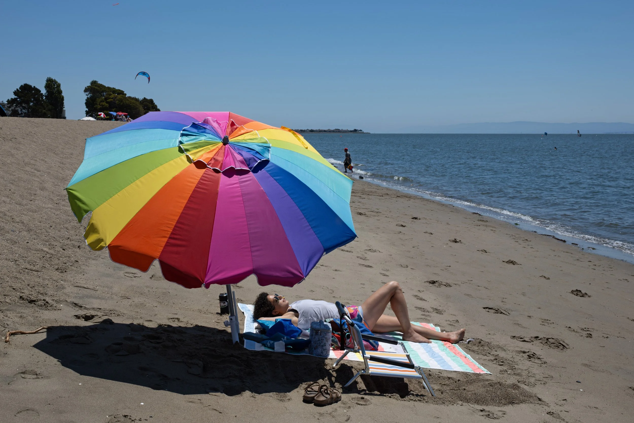 EBT-L-CLOWEATHER-0713-01.jpg