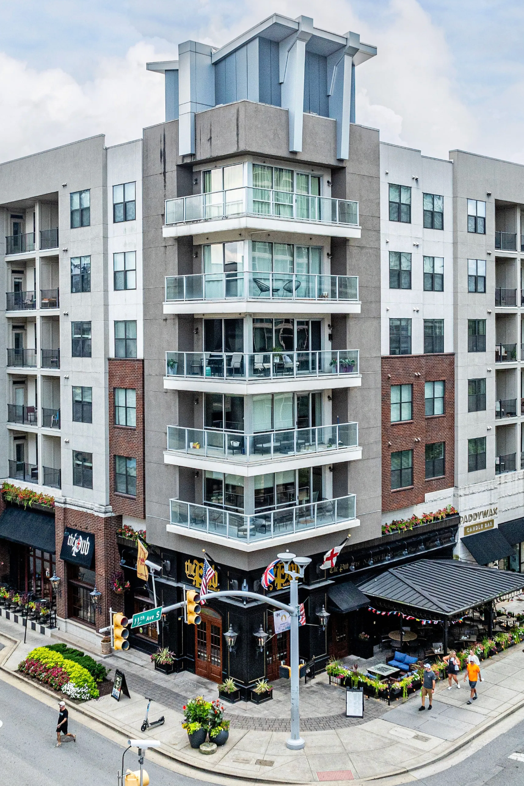 branding | Pine Street Flats | Branding