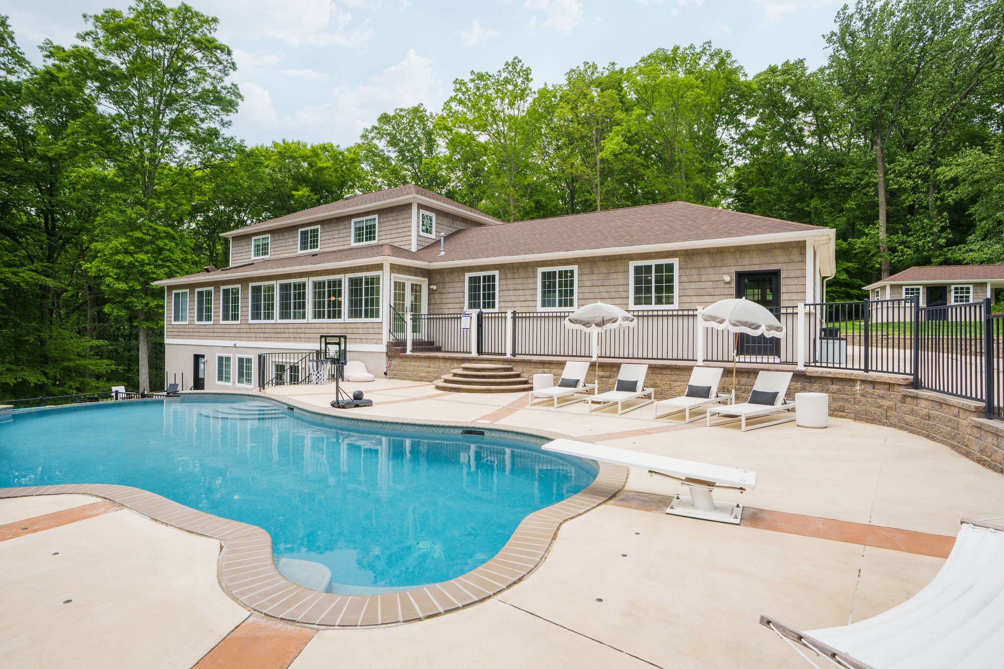 007_Fair Hill Woodland Retreat Pool.jpg