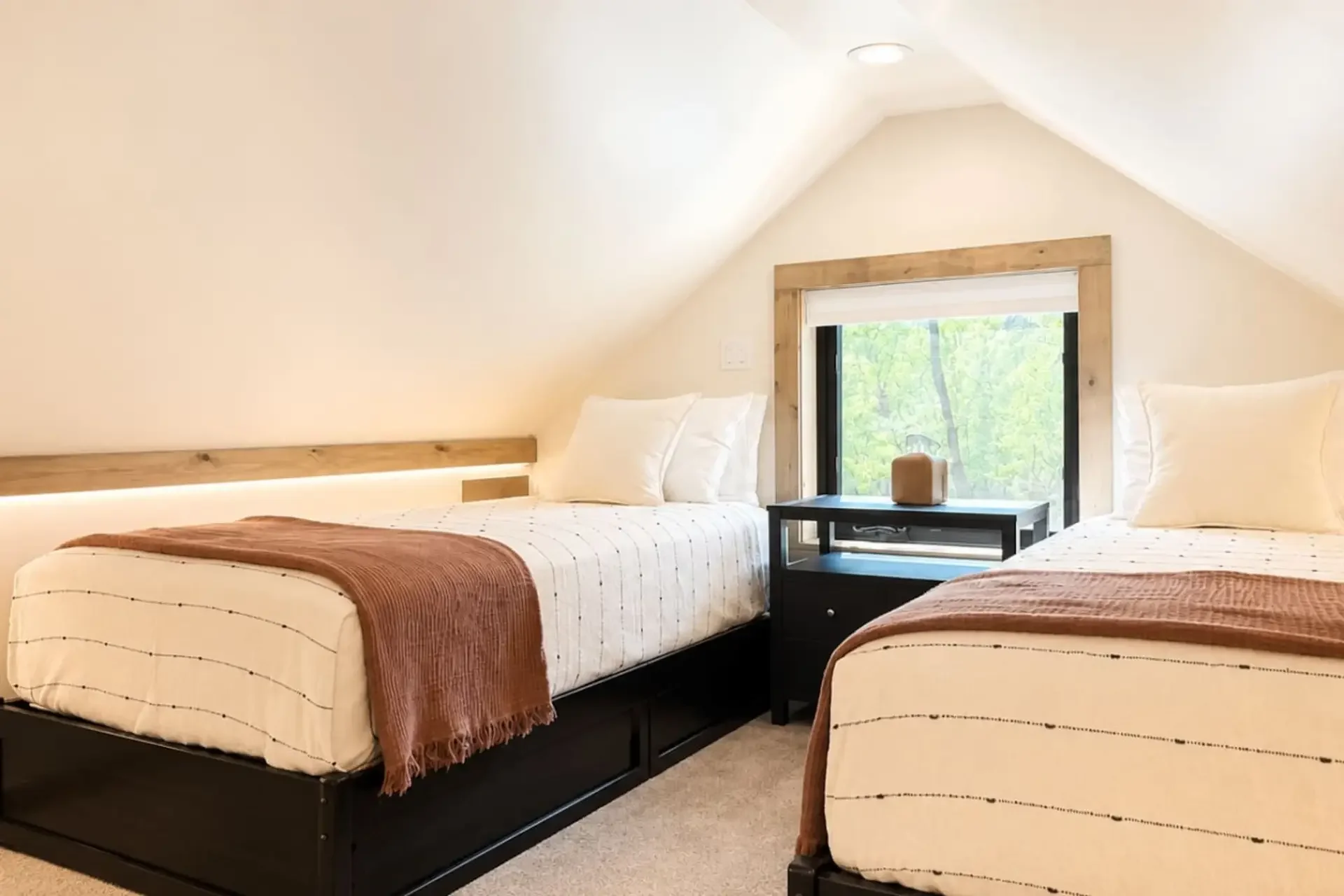Tongue River Cottage 9.webp
