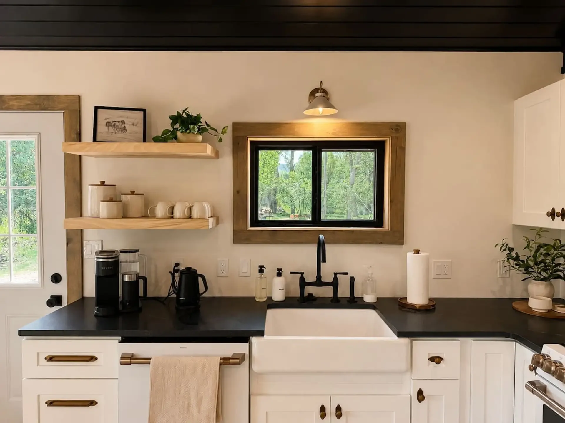 Tongue River Cottage 11.webp
