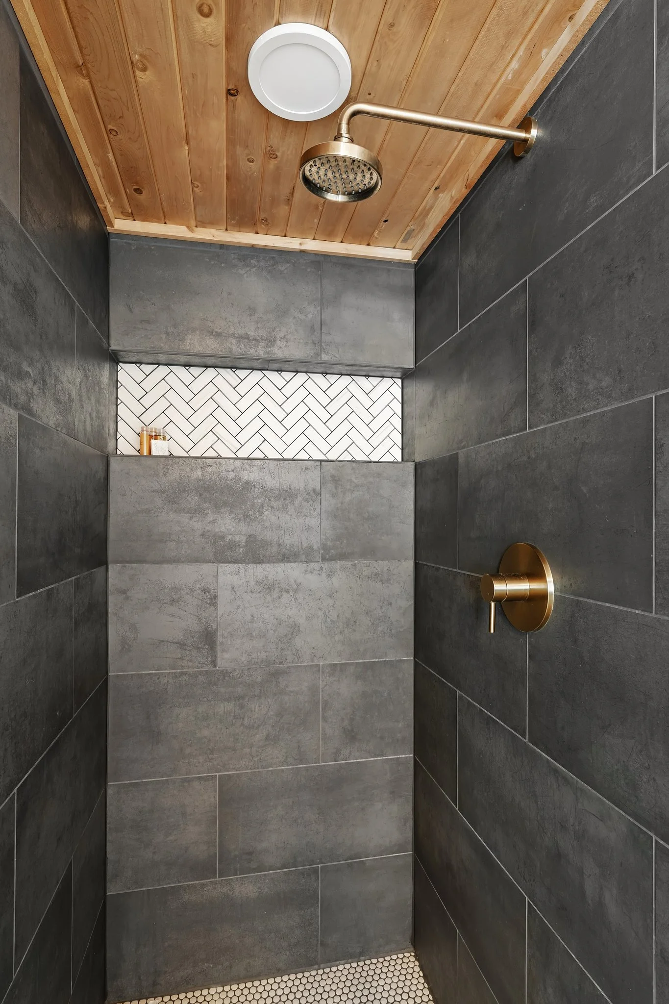 083_Fair Hill Woodland Retreat Spa Shower.jpg