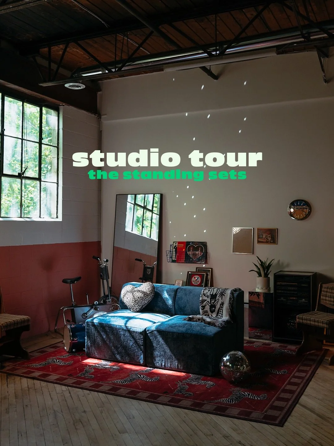 Two thoughtfully curated standing sets will always be here to greet you, each with their own personality. Designed to include a range of small and interactive pieces that can be used and moved freely.