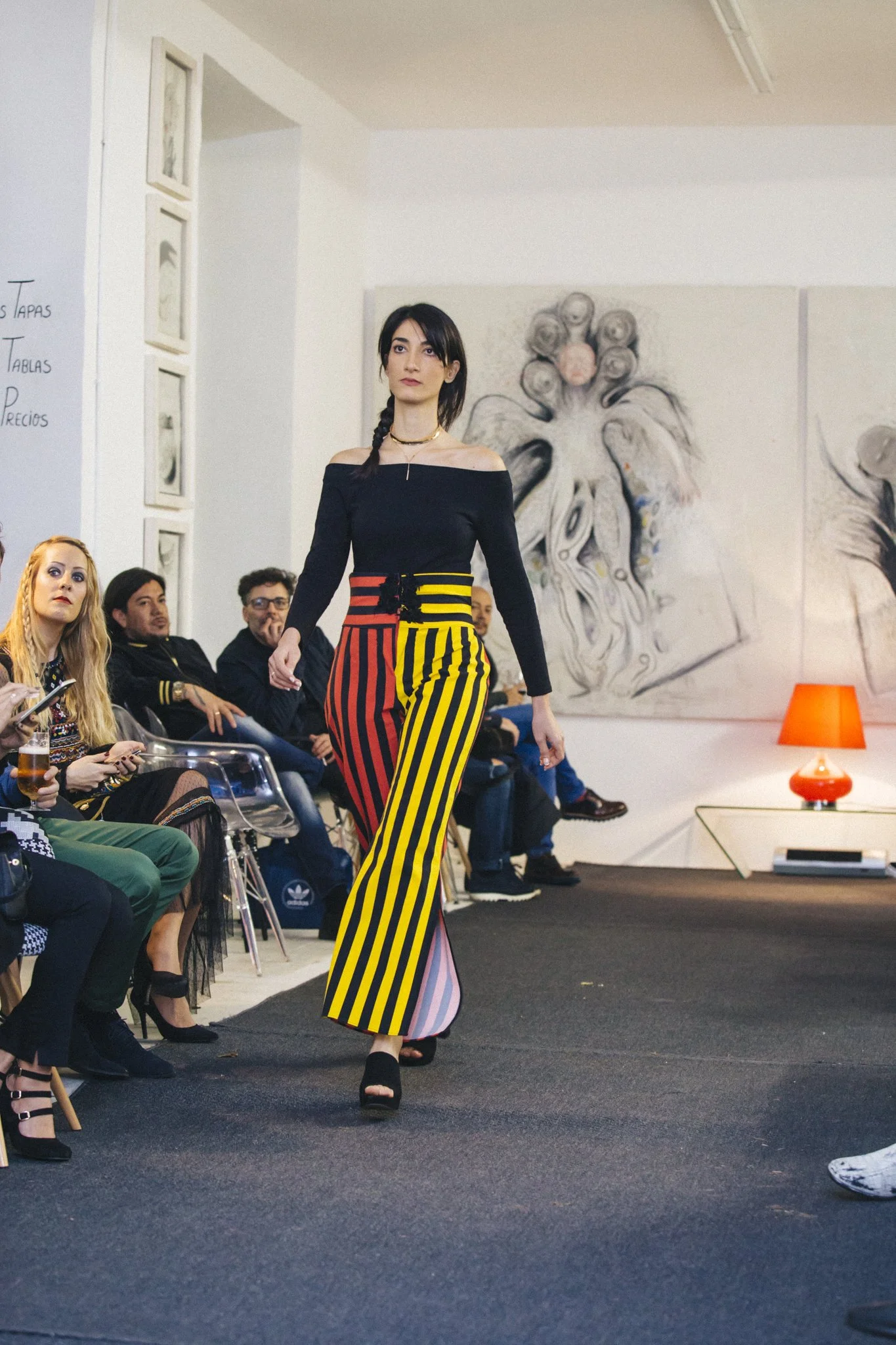 Zara Saberi — Reduced silhouette from the Simple Line collection presented in Madrid, 2016.