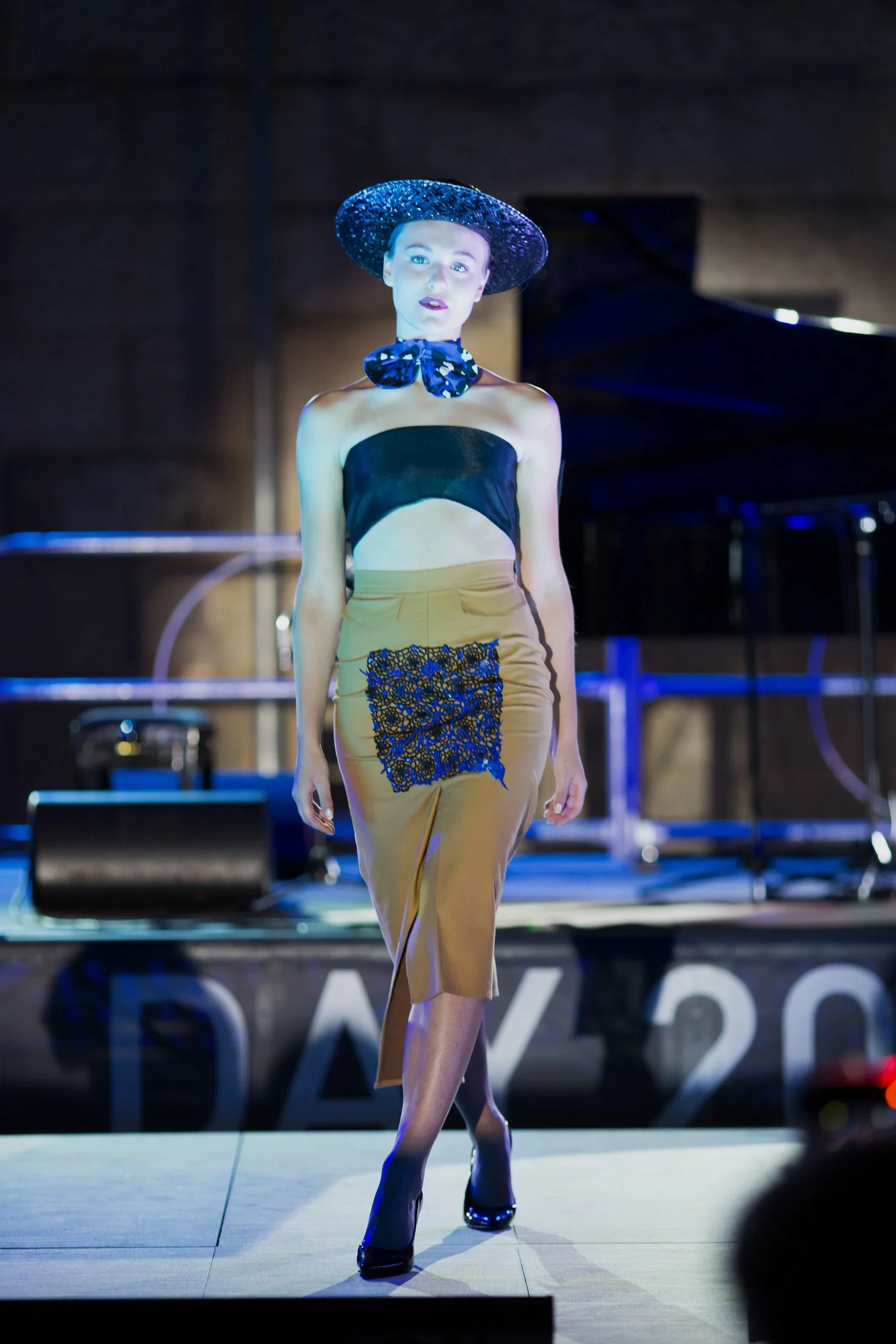 Zara Saberi — Simple Line collection, closing walk, Rome 2017
