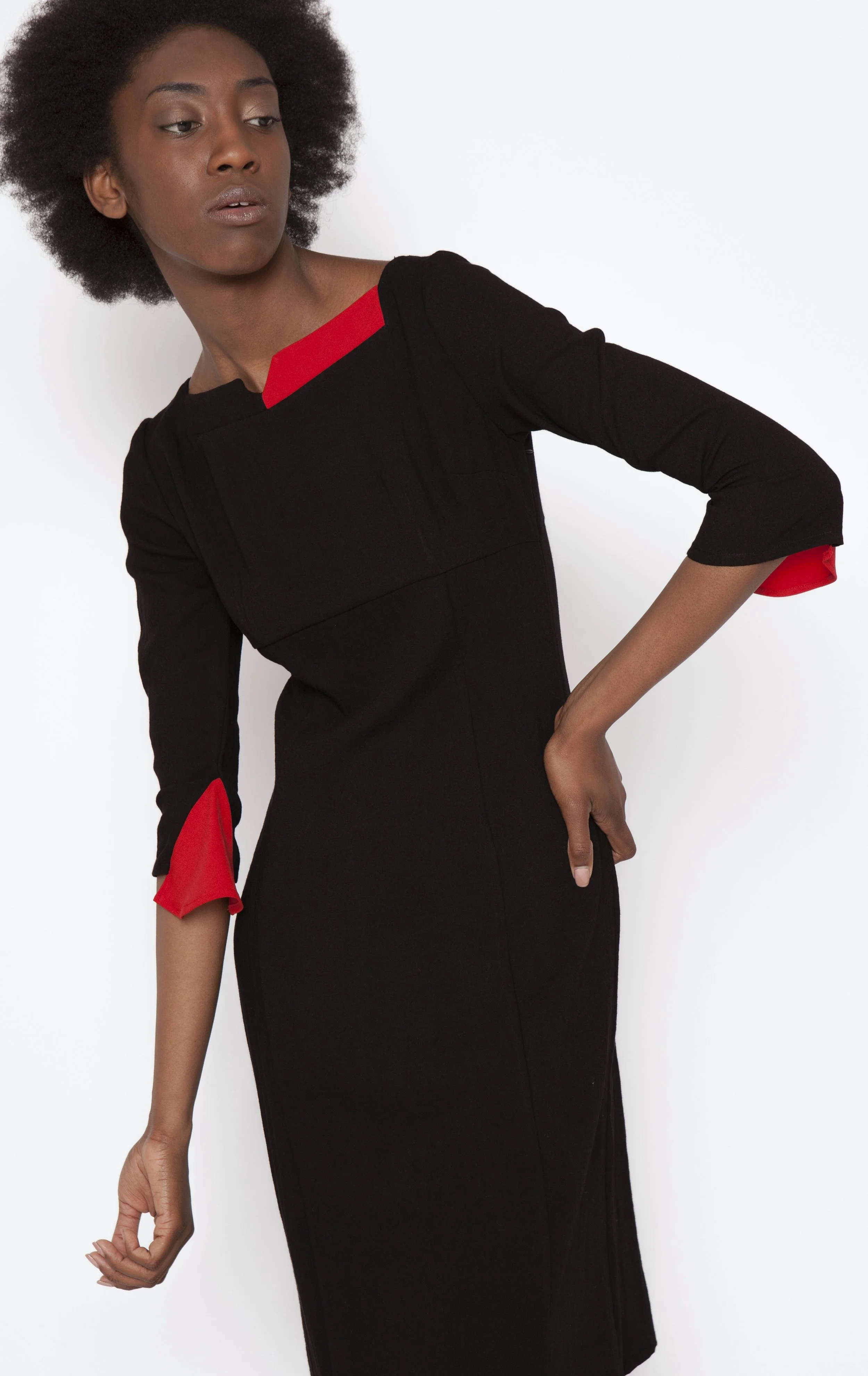 Zara Saberi — The Simple Line fashion project, cotton and gabardine minimal garments, Spain 2016