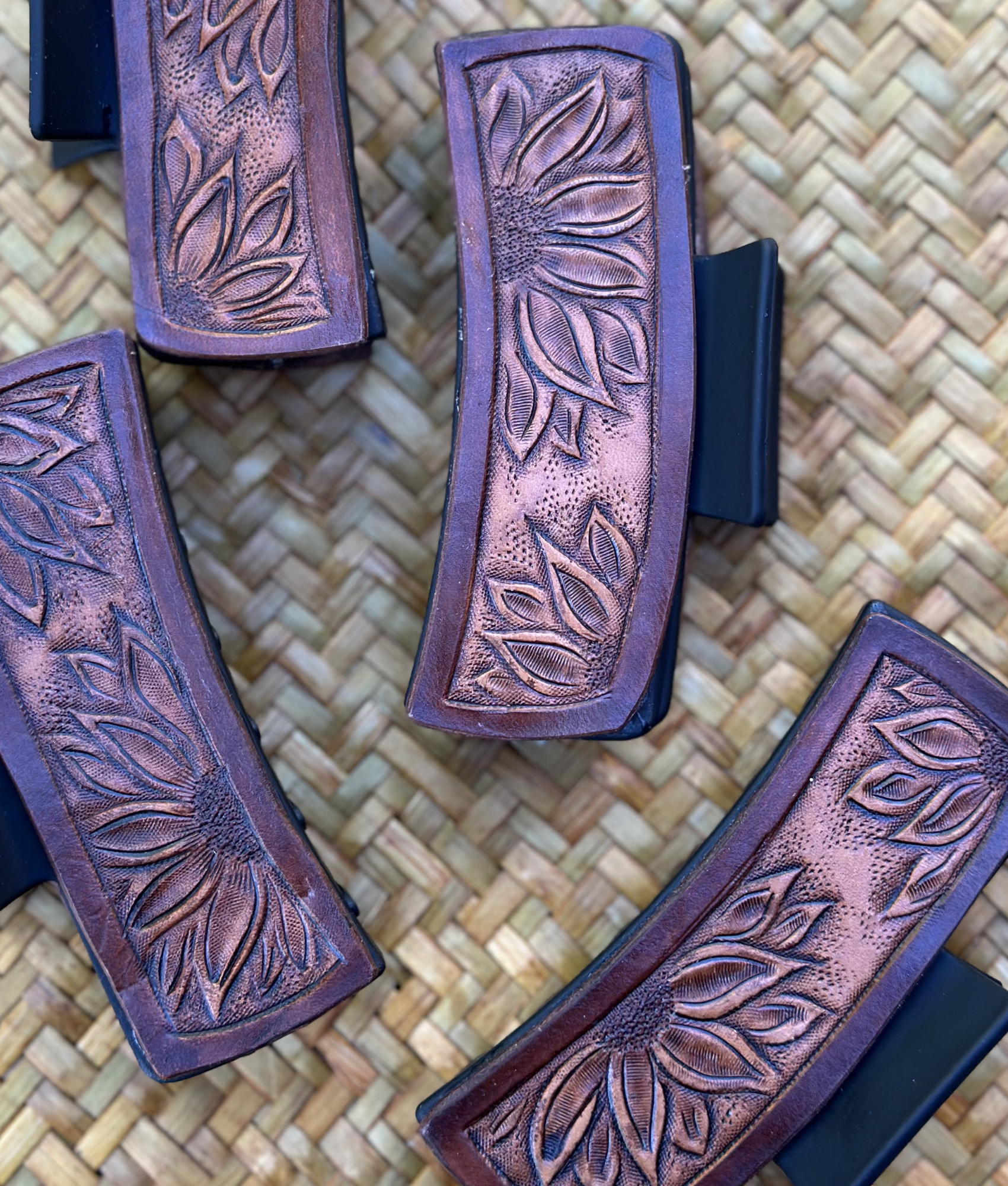 Sunflower Claw Clip (4).png
