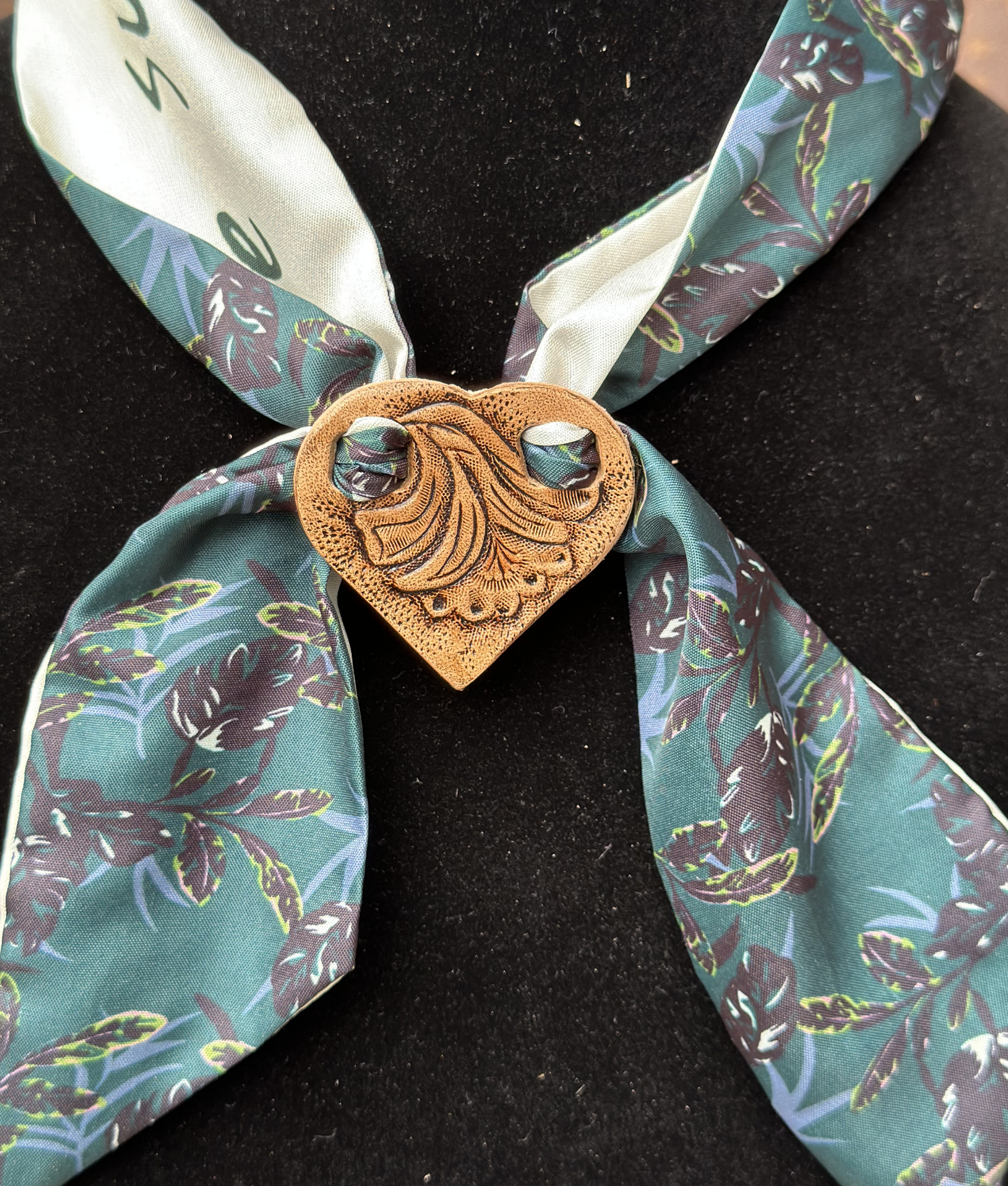 Beloved Trumpet Scarf Slide (4).png