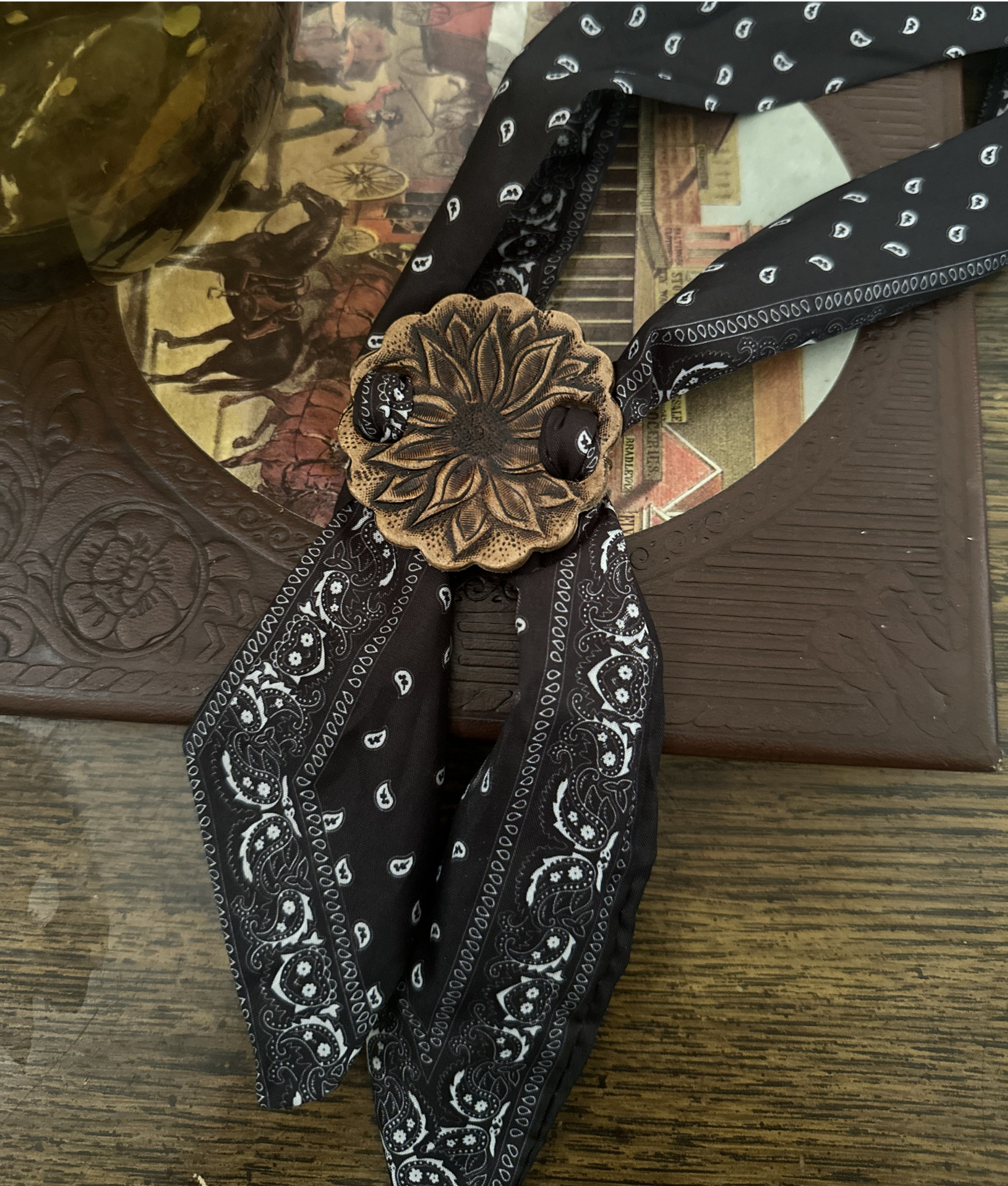 Shining Sunflower Scarf Slide (5).png