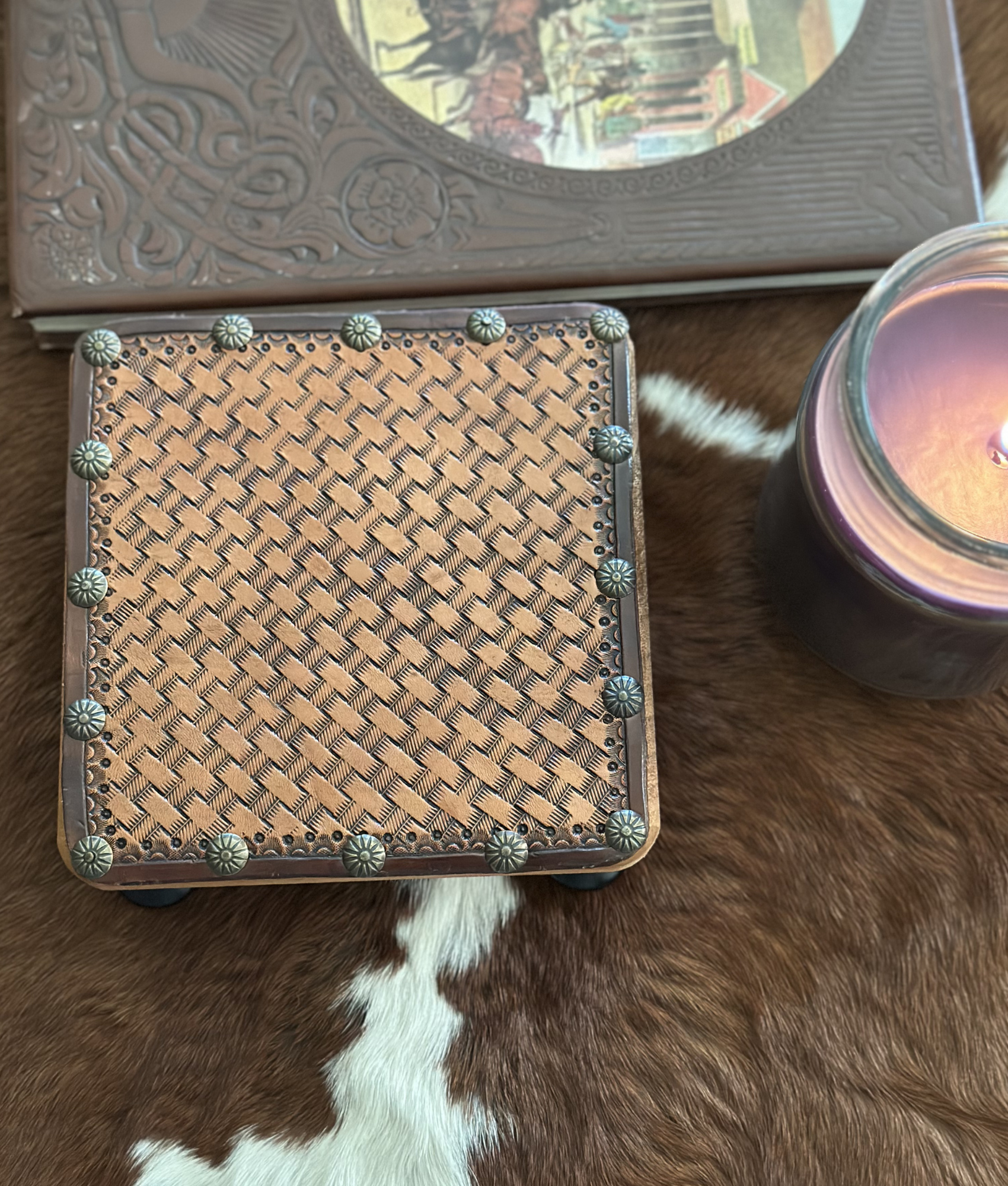 Coffee Table Decor (6).png