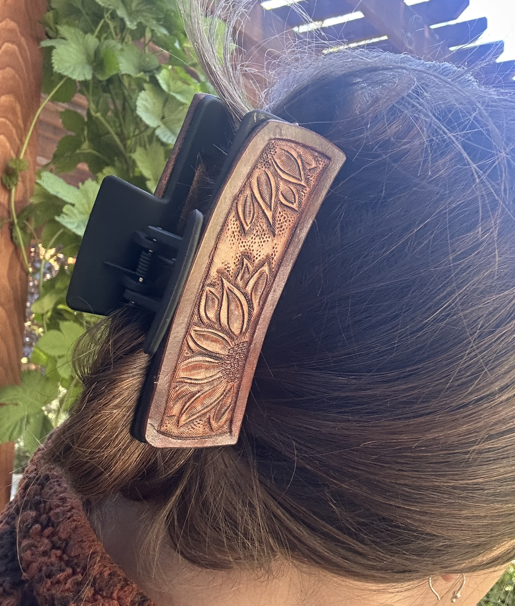 Sunflower Claw Clip (6).png
