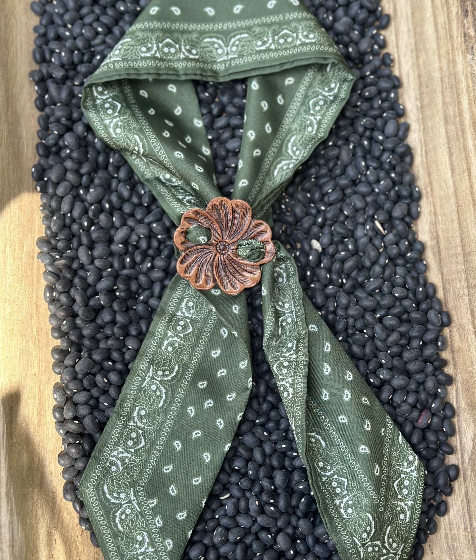 Ranch Rose Scarf Slide