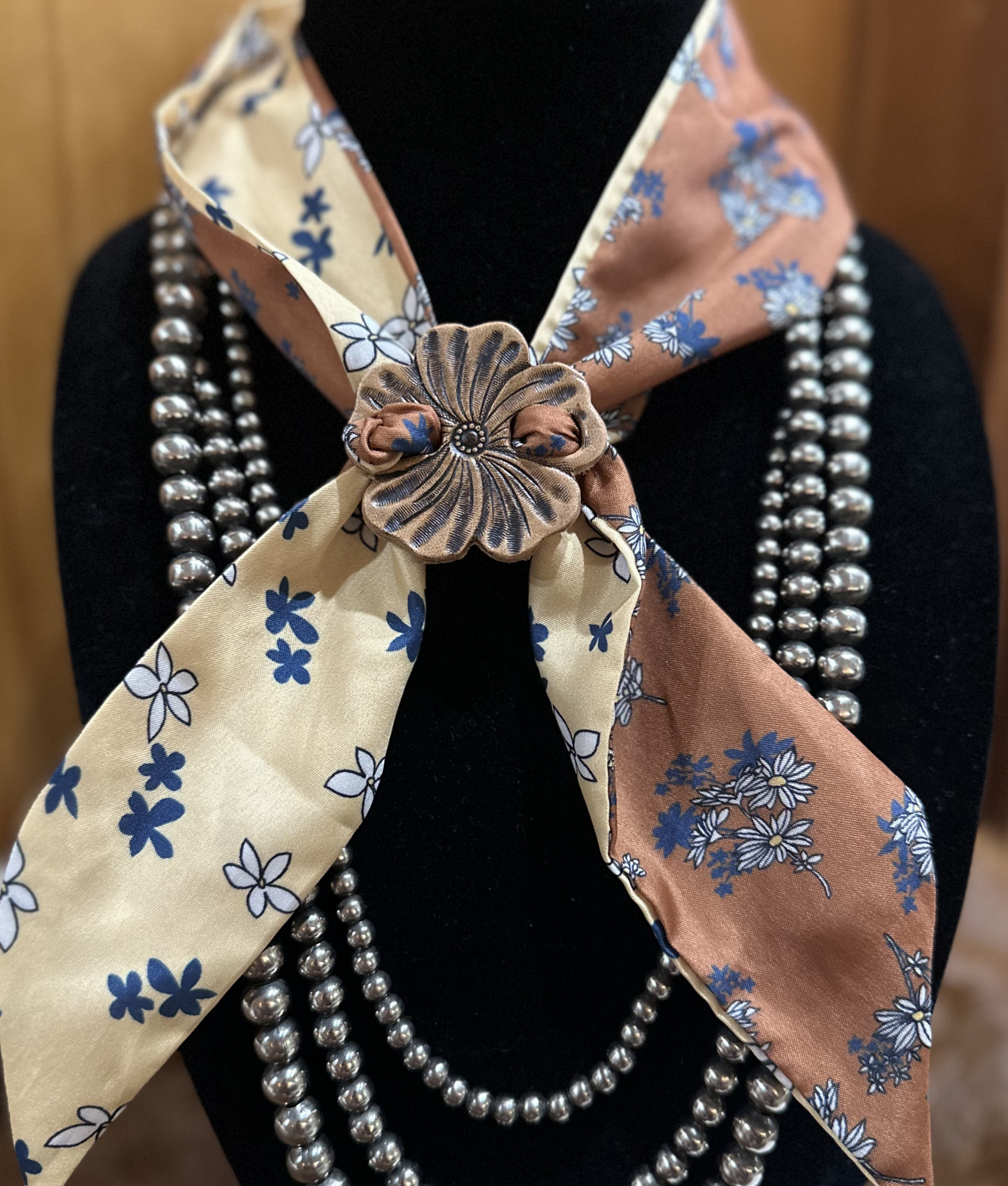 Ranch Rose Scarf Slide